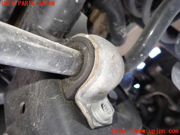 1UPJ-23385445]アウディ・A3 スポーツバック e-トロン(8VCUK)リアスタビライザー 中古_m0002.jpg