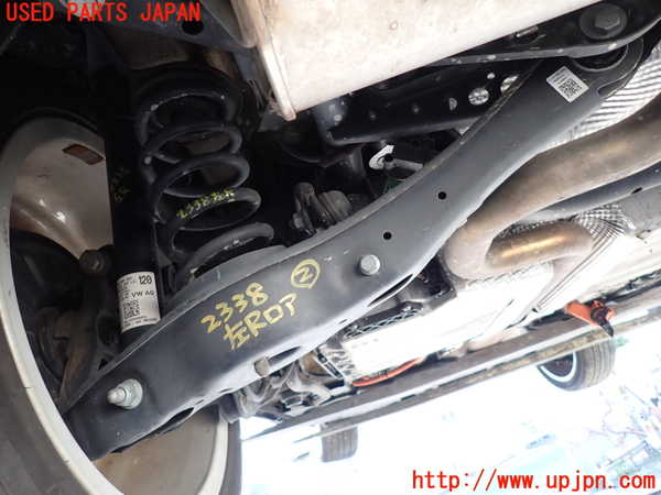 1UPJ-23385227]アウディ・A3 スポーツバック e-トロン(8VCUK)左リアロアアーム2 中古_m0001.jpg