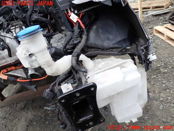 1UPJ-23386791]アウディ・A3 スポーツバック e-トロン(8VCUK)ウォッシャータンク1 中古_m0001.jpg