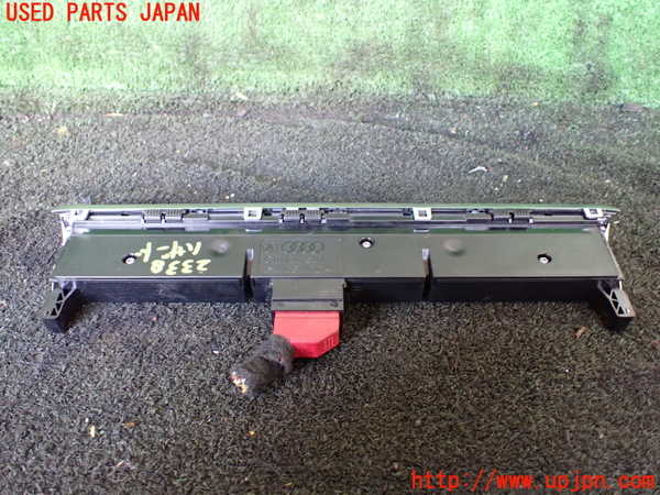 1UPJ-23386290]アウディ・A3 スポーツバック e-トロン(8VCUK)ハザードスイッチ 中古_m0002.jpg