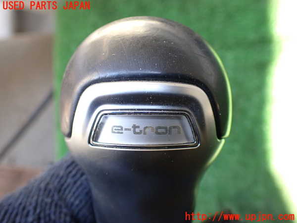 1UPJ-23387570]アウディ・A3 スポーツバック e-トロン(8VCUK)シフトノブ 中古_m0002.jpg