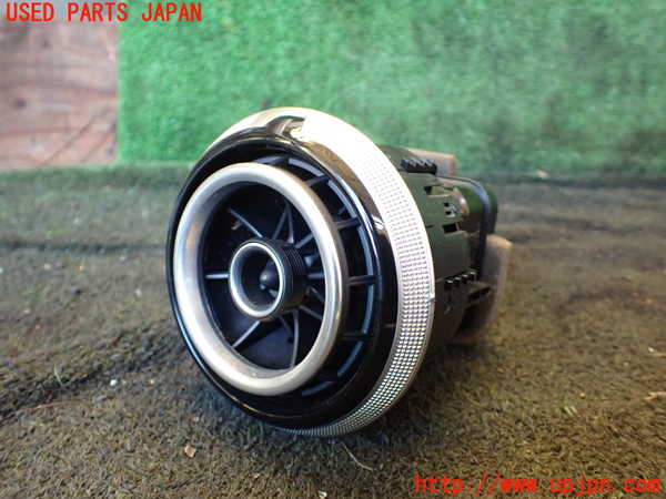 1UPJ-23387526]アウディ・A3 スポーツバック e-トロン(8VCUK)エアコン吹き出し口1（右） 中古_m0001.jpg
