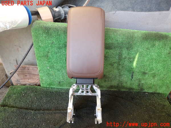 1UPJ-23387549]アウディ・A3 スポーツバック e-トロン(8VCUK)コンソール 中古_m0001.jpg