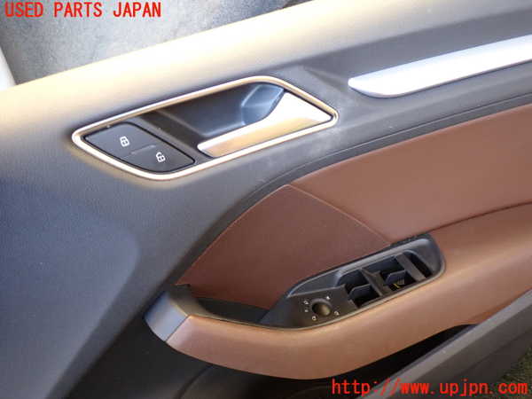 1UPJ-23381234]アウディ・A3 スポーツバック e-トロン(8VCUK)右前ドア内張り 中古_m0002.jpg