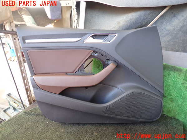1UPJ-23381264]アウディ・A3 スポーツバック e-トロン(8VCUK)左前ドア内張り 中古_m0001.jpg