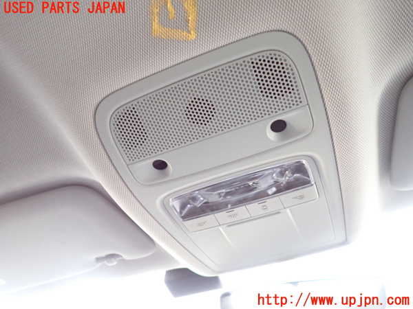 1UPJ-23386411]アウディ・A3 スポーツバック e-トロン(8VCUK)ルームランプ1（1列目） 中古_m0001.jpg