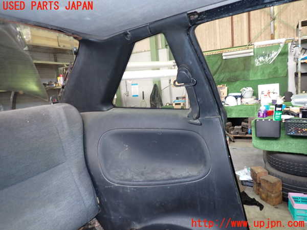 2UPJ-23397680]シルビア(KS13)左リアピラートリム 中古_m0001.jpg