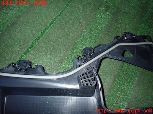 2UPJ-23401190]ベンツ B200 d W247(247012)カウルトップ 中古_m0003.jpg
