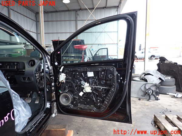 2UPJ-23401230]ベンツ B200 d W247(247012)右前ドア (43R-00050 M62) 中古_m0004.jpg