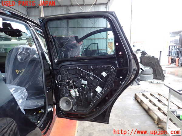 2UPJ-23401290]ベンツ B200 d W247(247012)右後ドア (43R-002092) 中古_m0004.jpg