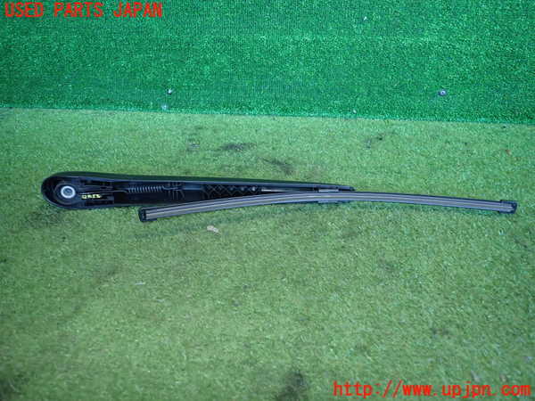 2UPJ-23401661]ベンツ B200 d W247(247012)リアワイパーアーム1 中古_m0002.jpg