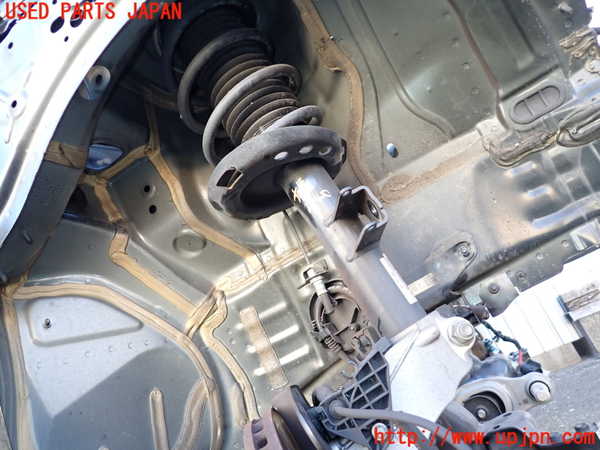 2UPJ-23405015]ベンツ B200 d W247(247012)右フロントストラット 中古_m0001.jpg