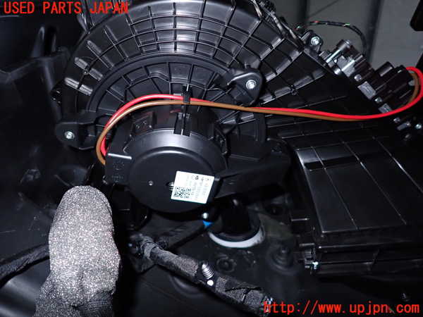 2UPJ-23406081]ベンツ B200 d W247(247012)エバポレーター1 中古_m0002.jpg