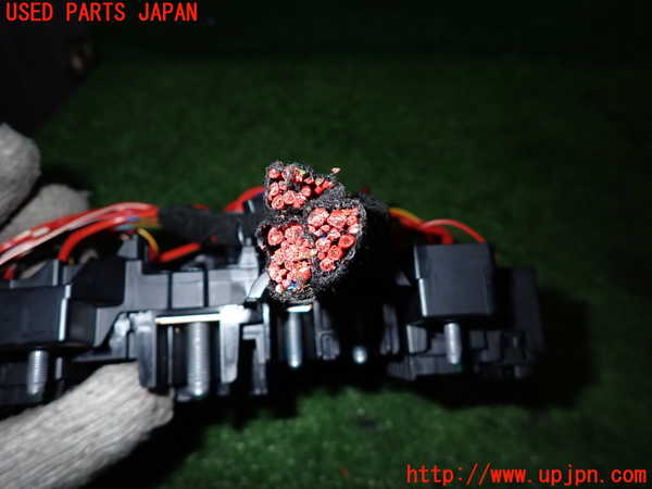 2UPJ-23406741]ベンツ B200 d W247(247012)ヒューズボックス1 中古_m0003.jpg