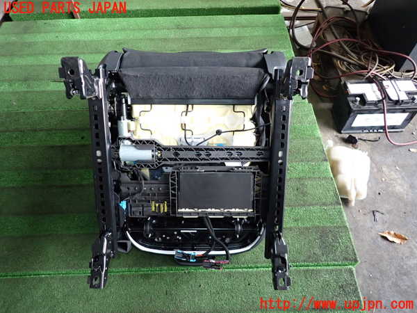 2UPJ-23407065]ベンツ B200 d W247(247012)助手席シート 中古_m0004.jpg