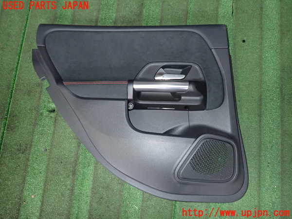 5UPJ-23401324]ベンツ B200 d W247(247012)左後ドア内張り 中古_m0001.jpg