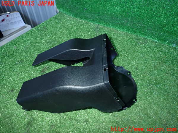 2UPJ-23407905]ベンツ B200 d W247(247012)コラムカバー 中古_m0003.jpg