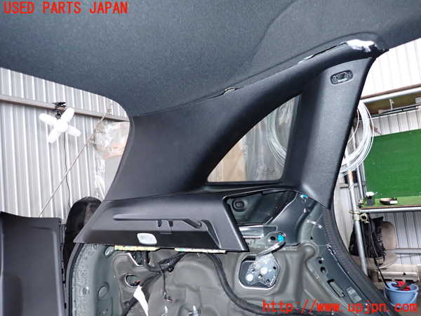 2UPJ-23407680]ベンツ B200 d W247(247012)左リアピラートリム 中古_m0001.jpg