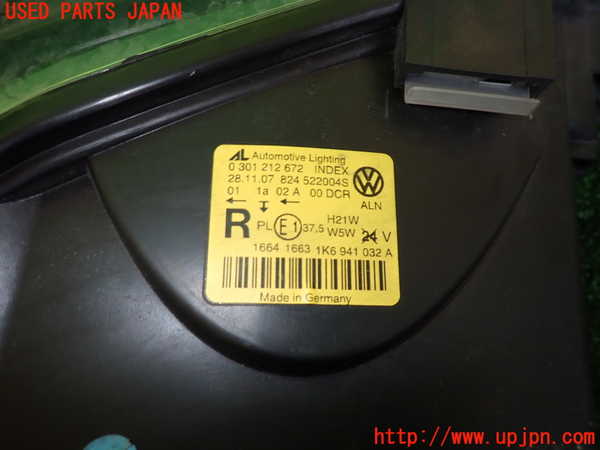 2UPJ-23411130]VW ゴルフ R32(1KBUBF)右ヘッドライト HID 中古_m0003.jpg