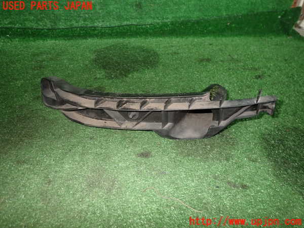 2UPJ-23411142]VW ゴルフ R32(1KBUBF)左ヘッドライトリム 中古_m0001.jpg