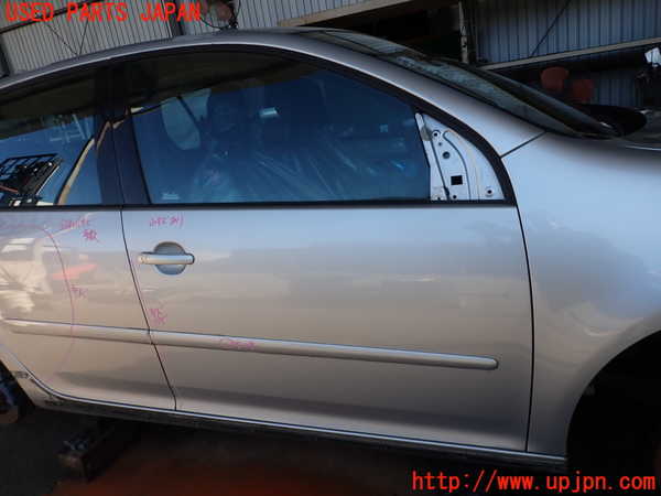 2UPJ-23411230]VW ゴルフ R32(1KBUBF)右前ドア (43R-001057 M635) 中古_m0001.jpg