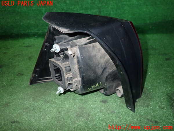 2UPJ-23411530]VW ゴルフ R32(1KBUBF)右テールランプ 中古_m0002.jpg