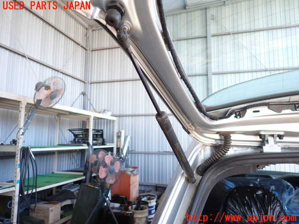 2UPJ-23411584]VW ゴルフ R32(1KBUBF)リアゲートダンパー 中古_m0002.jpg