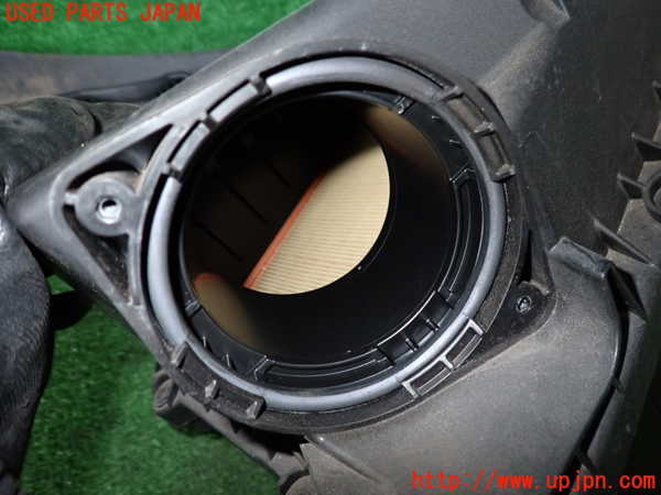 2UPJ-23412560]VW ゴルフ R32(1KBUBF)エアクリーナーボックス 中古_m0002.jpg