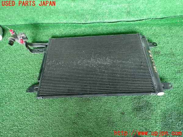 2UPJ-23416031]VW ゴルフ R32(1KBUBF)エアコンコンデンサー1 中古_m0002.jpg