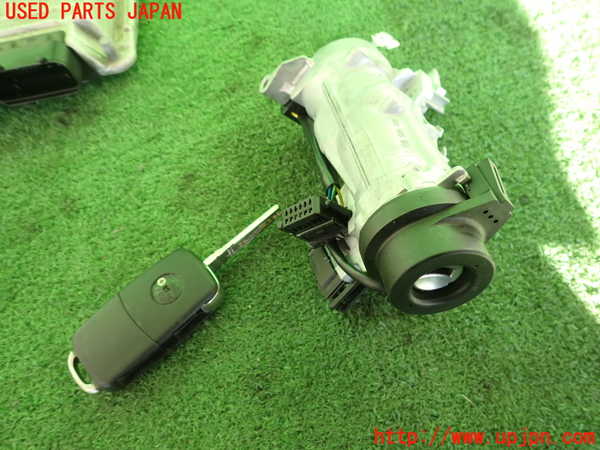 2UPJ-23416110]VW ゴルフ R32(1KBUBF)エンジンコンピューター 中古_m0003.jpg