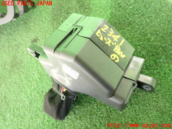 2UPJ-23416741]VW ゴルフ R32(1KBUBF)ヒューズボックス1 中古_m0002.jpg