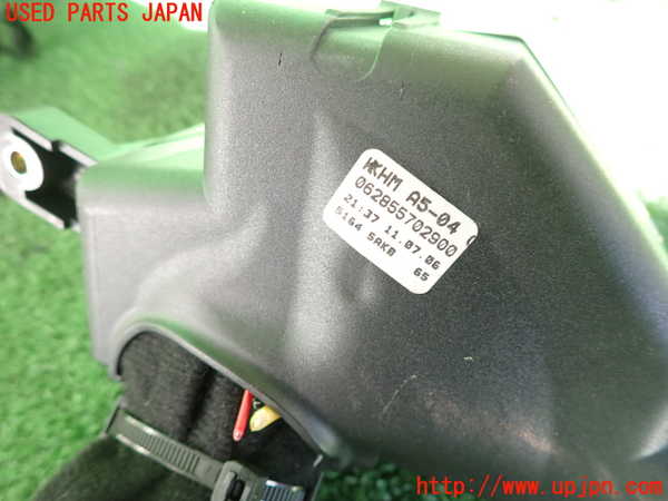 2UPJ-23416741]VW ゴルフ R32(1KBUBF)ヒューズボックス1 中古_m0003.jpg