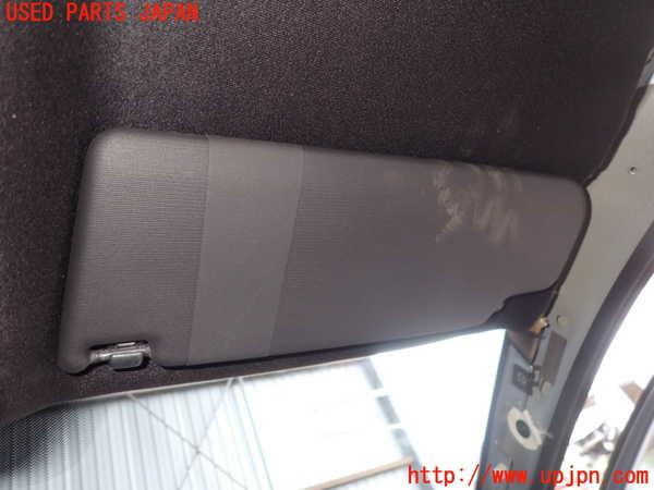 2UPJ-23417625]VW ゴルフ R32(1KBUBF)室内サンバイザー右側 中古_m0001.jpg