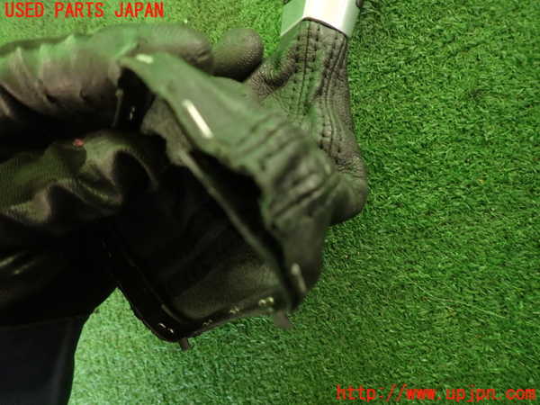2UPJ-23417570]VW ゴルフ R32(1KBUBF)シフトノブ 中古_m0005.jpg