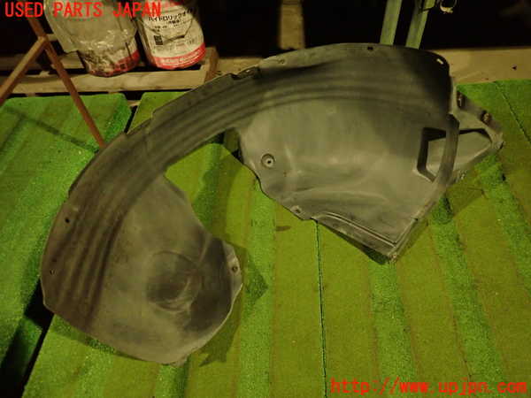 2UPJ-23421090]VW シロッコ(13CAV)右前フェンダーライナー 中古_m0002.jpg