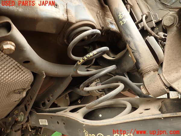 2UPJ-23425100]VW シロッコ(13CAV)右リアスプリング 中古_m0001.jpg