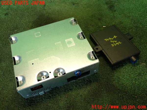 2UPJ-23426660]VW シロッコ(13CAV)TVチューナー 中古_m0002.jpg