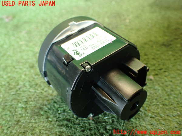 2UPJ-23426285]VW シロッコ(13CAV)ライトスイッチ 中古_m0002.jpg