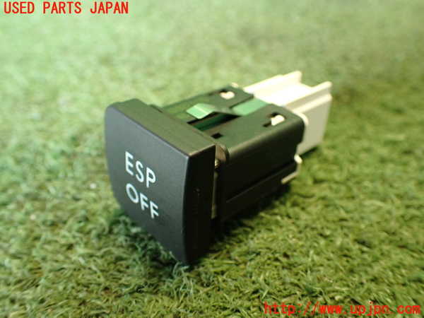 2UPJ-23426306]VW シロッコ(13CAV)スイッチ1 (ESP OFF) 中古_m0001.jpg