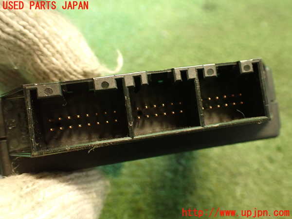 2UPJ-23426147]VW シロッコ(13CAV)コンピューター2 (parking ECU) 中古_m0003.jpg