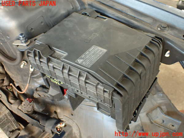 2UPJ-23426741]VW シロッコ(13CAV)ヒューズボックス1 中古_m0001.jpg