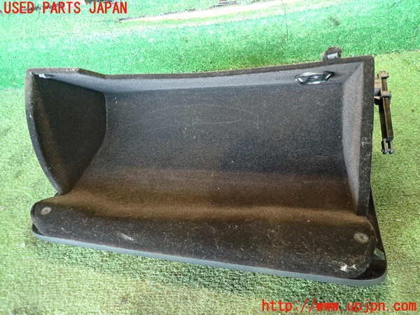 2UPJ-23427516]VW シロッコ(13CAV)グローブボックス1 中古_m0004.jpg