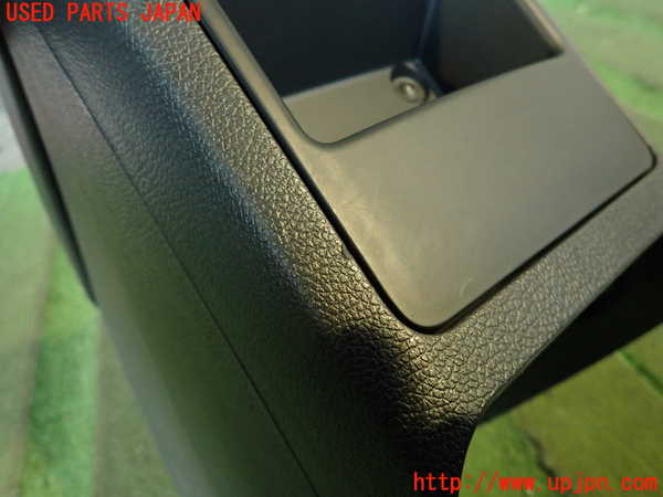 2UPJ-23427540]VW シロッコ(13CAV)センターコンソール 中古_m0004.jpg