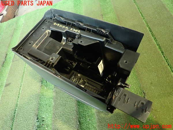 2UPJ-23427540]VW シロッコ(13CAV)センターコンソール 中古_m0005.jpg