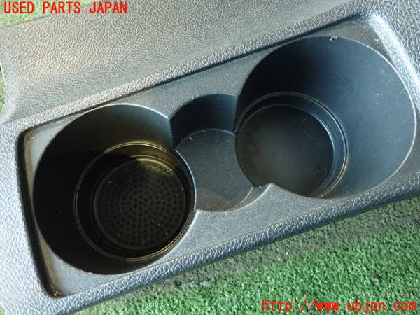 2UPJ-23427549]VW シロッコ(13CAV)コンソール 中古_m0002.jpg