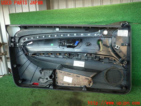 2UPJ-23421234]VW シロッコ(13CAV)右前ドア内張り 中古_m0005.jpg
