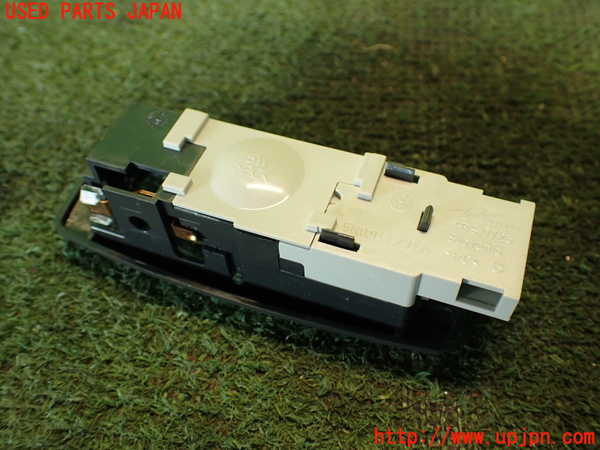 2UPJ-23426412]VW シロッコ(13CAV)ルームランプ2 (右 2列目) 中古_m0002.jpg