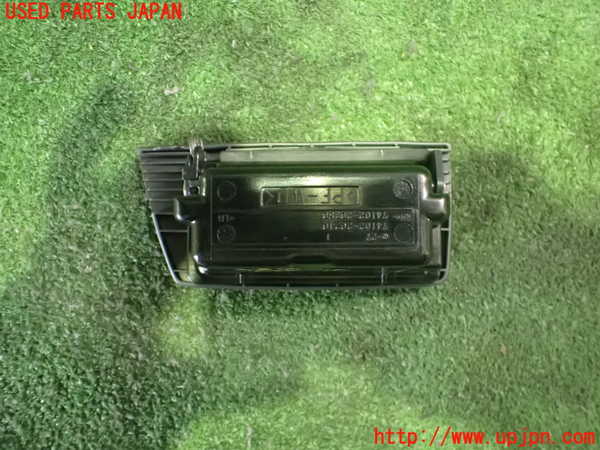 5UPJ-23437821]カローラ レビン(AE111)灰皿1 中古_m0003.jpg