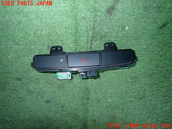2UPJ-23446290]ランエボ10(CZ4A)ハザードスイッチ 中古_m0001.jpg