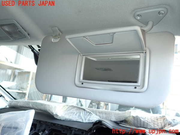 5UPJ-23447625]ランエボ10(CZ4A)室内サンバイザー右側 中古_m0003.jpg